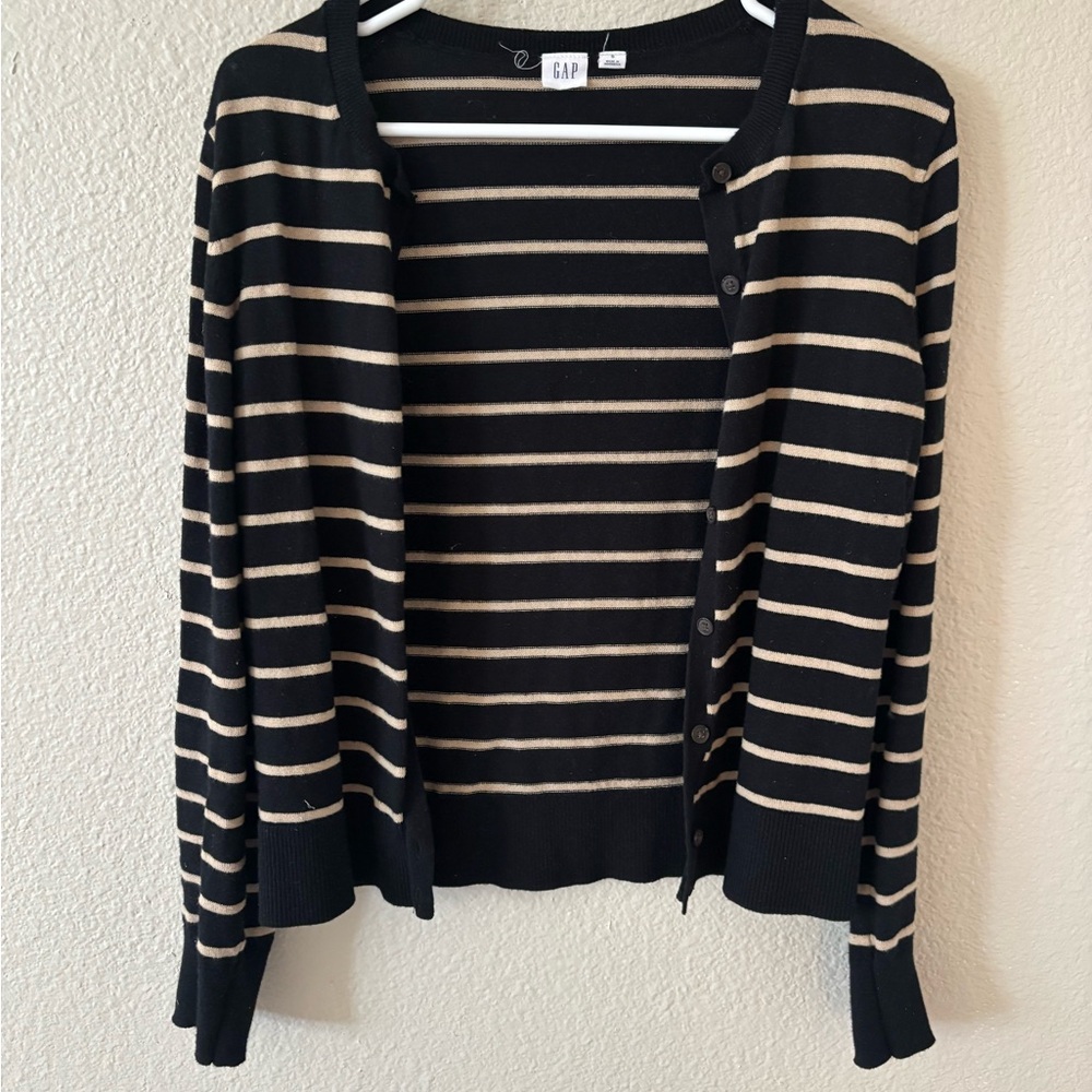 GAP Women's Black and Cream Striped Cardigan